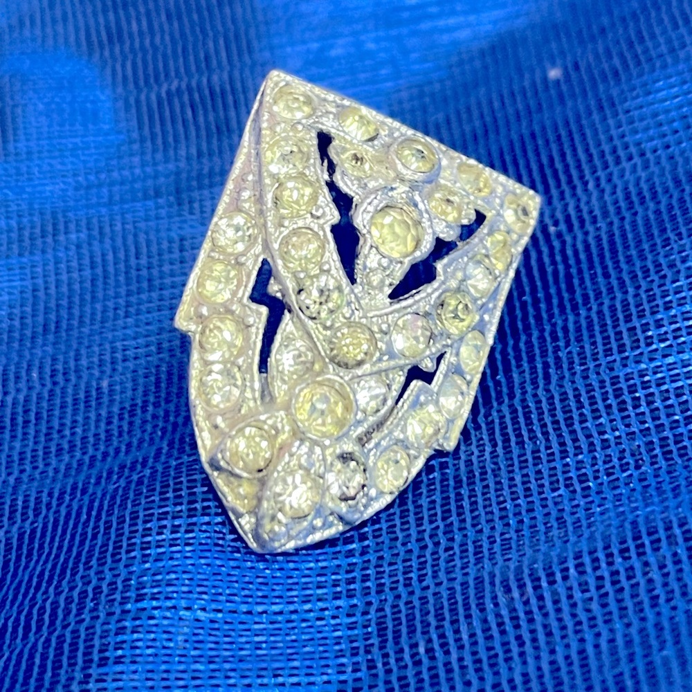 Tiny fur clip clear stones